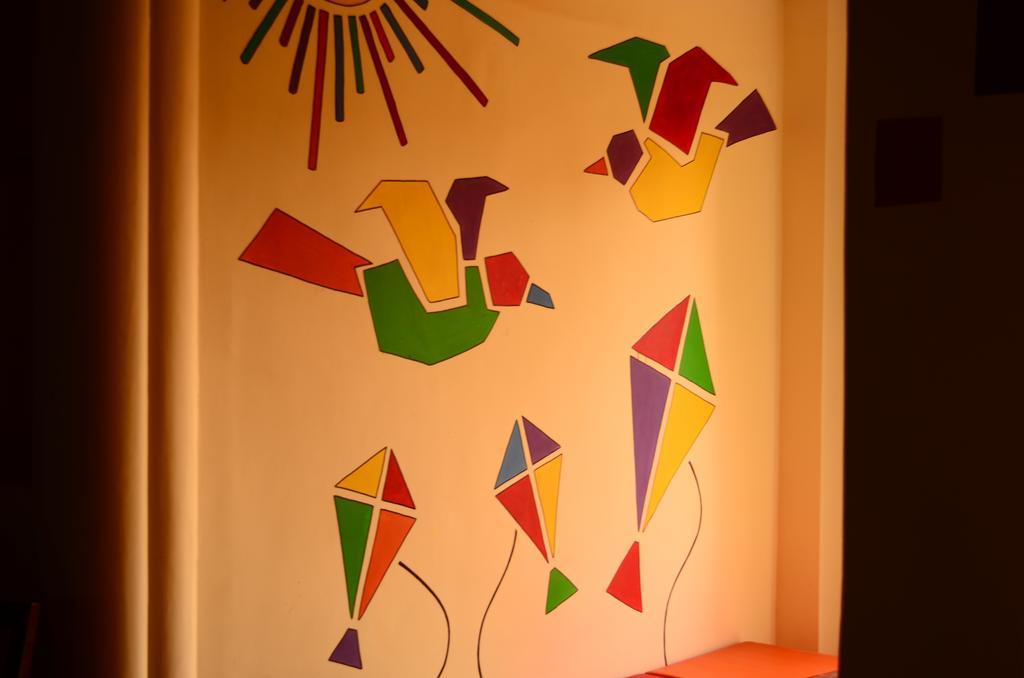 A Pousada Zostel Varanasi Exterior foto